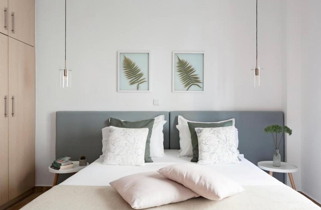 Your "Home Away From Home" - Phillopapou Hill Aten Exteriör bild