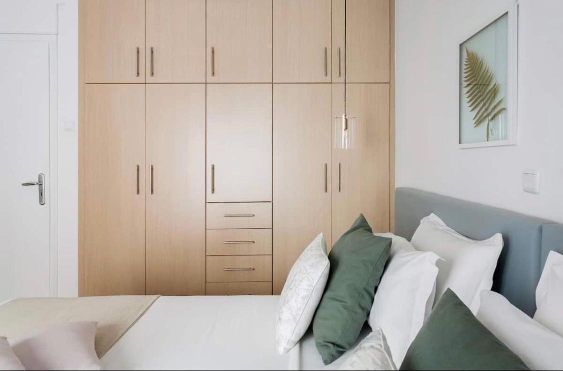 Your "Home Away From Home" - Phillopapou Hill Aten Exteriör bild