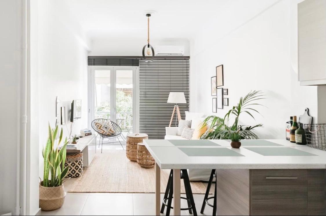 Your "Home Away From Home" - Phillopapou Hill Aten Exteriör bild