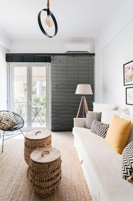 Your "Home Away From Home" - Phillopapou Hill Aten Exteriör bild