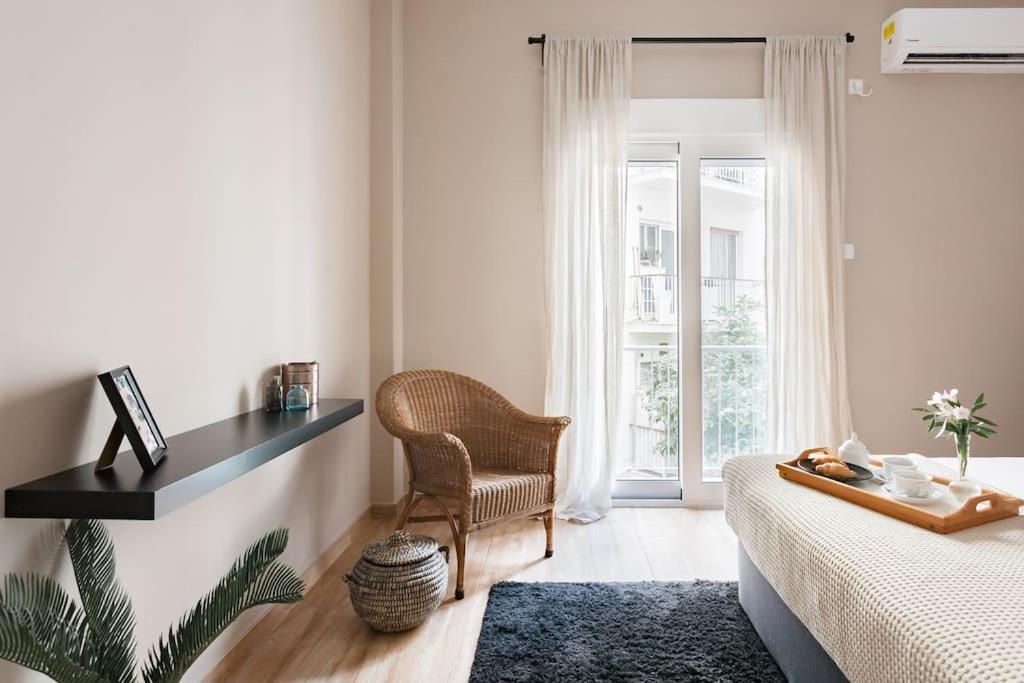 Your "Home Away From Home" - Phillopapou Hill Aten Exteriör bild